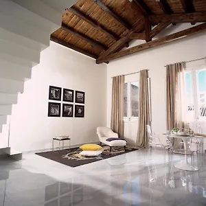 Right House - Characteristic Marina District Appartamento Cagliari